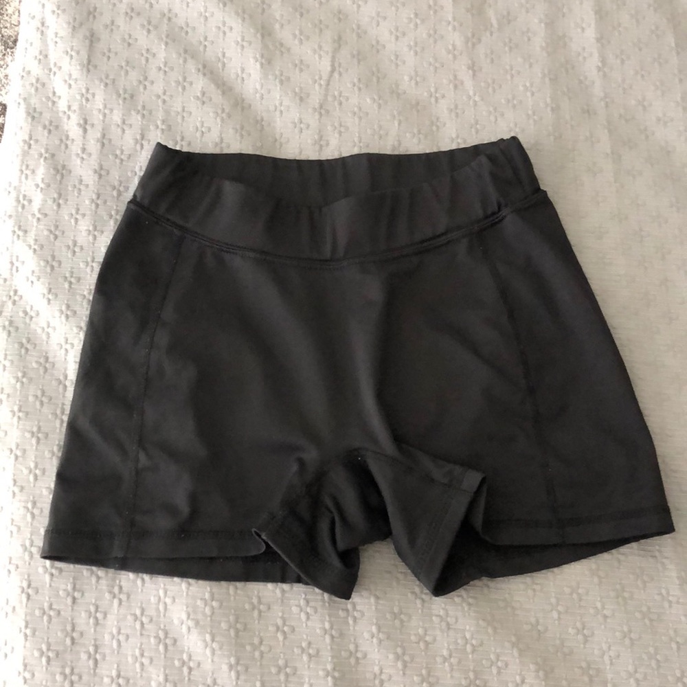 Workout bootey shorts/volleyball shorts